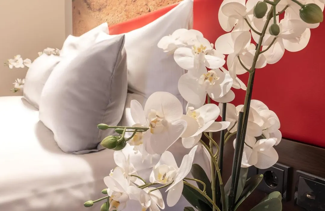 Best Western Plus Plaza Berlin Kurfuerstendamm-1